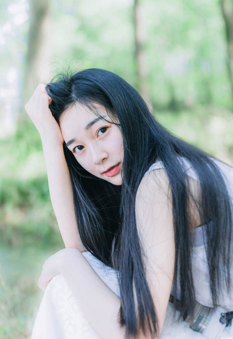 厌无事不烧香，有事上门还不烧香。无事不烧香，那是觉得自己人不要客气;有事上门不烧香，那是觉得他倒霉，你不帮他?你敢不帮他?